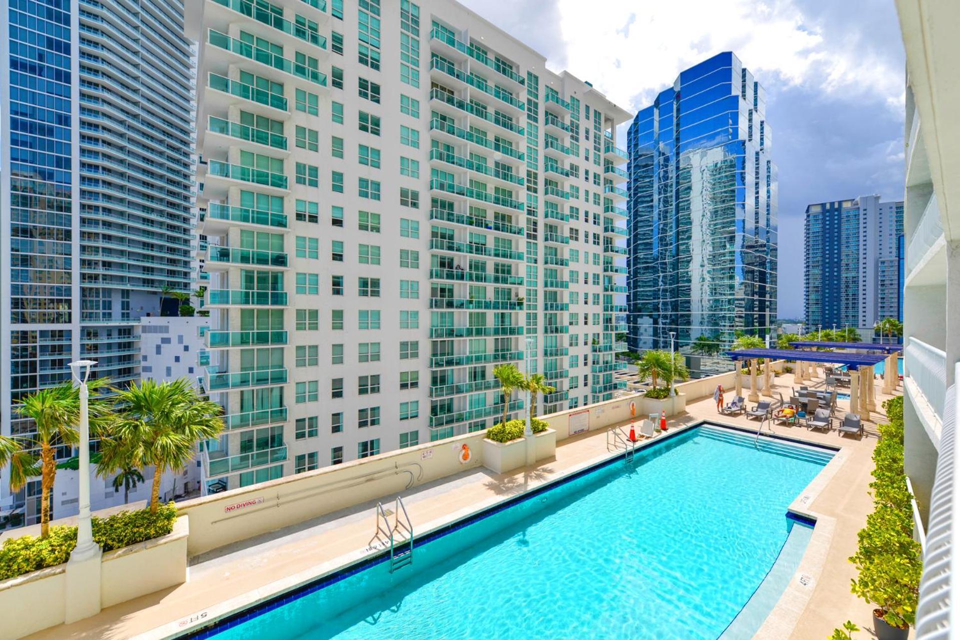 Luxury 2 Bedroom Apartment At Brickell With Pool Miami Exteriör bild