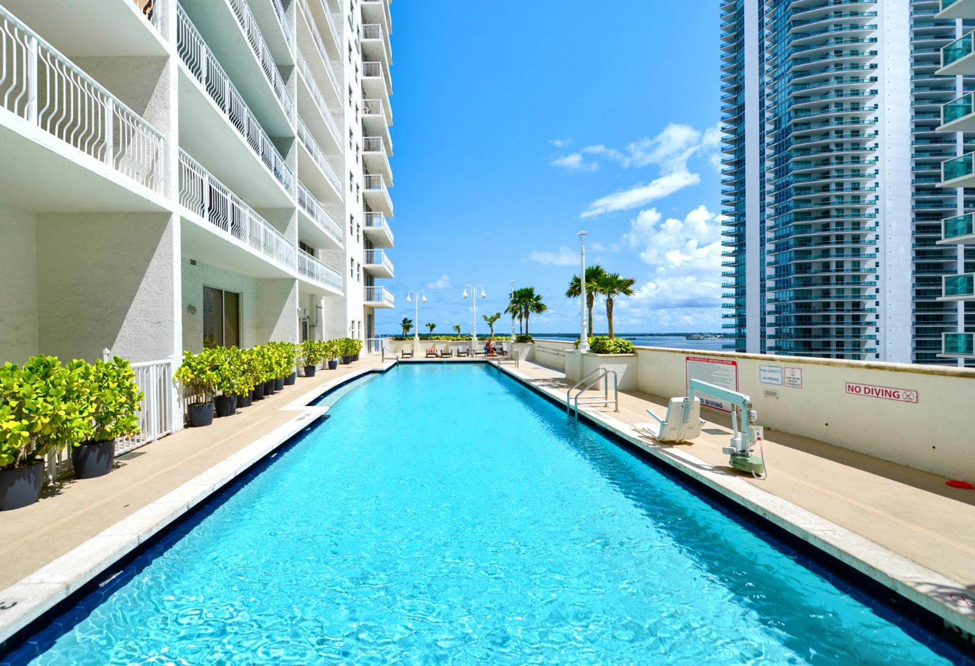 Luxury 2 Bedroom Apartment At Brickell With Pool Miami Exteriör bild